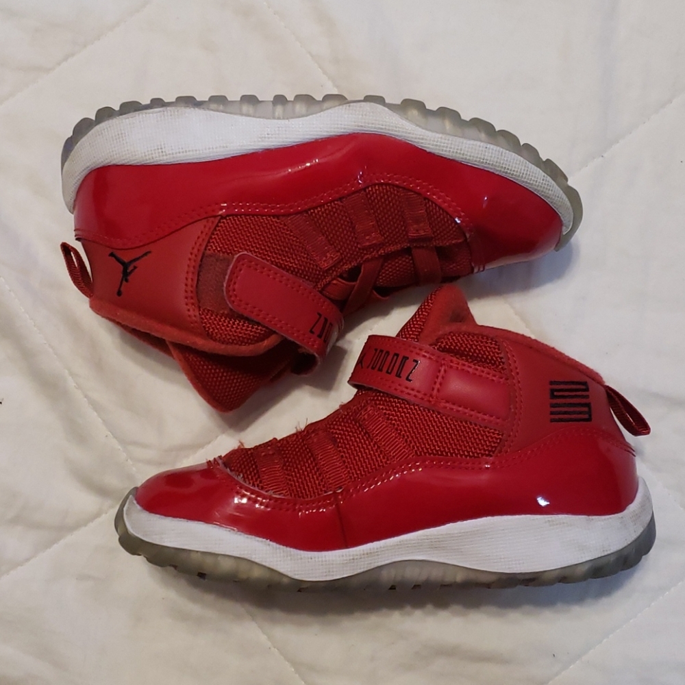 Jordan Retro 11 Gym Red 10C